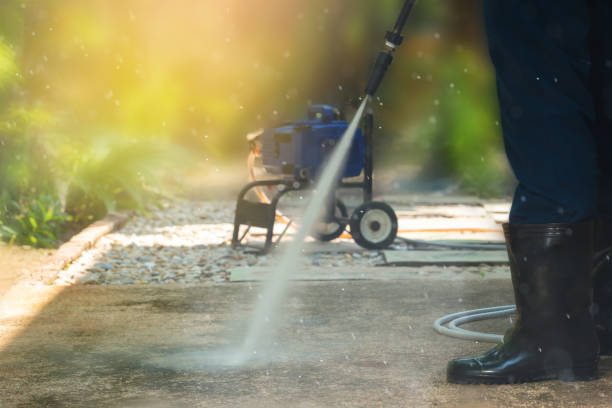 Best Pool Deck Cleaning in Trotwood, OH